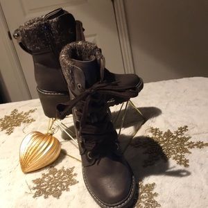ROXY - Whitley Heeled Lace-Up boots 🥾💝🎁😍🎄